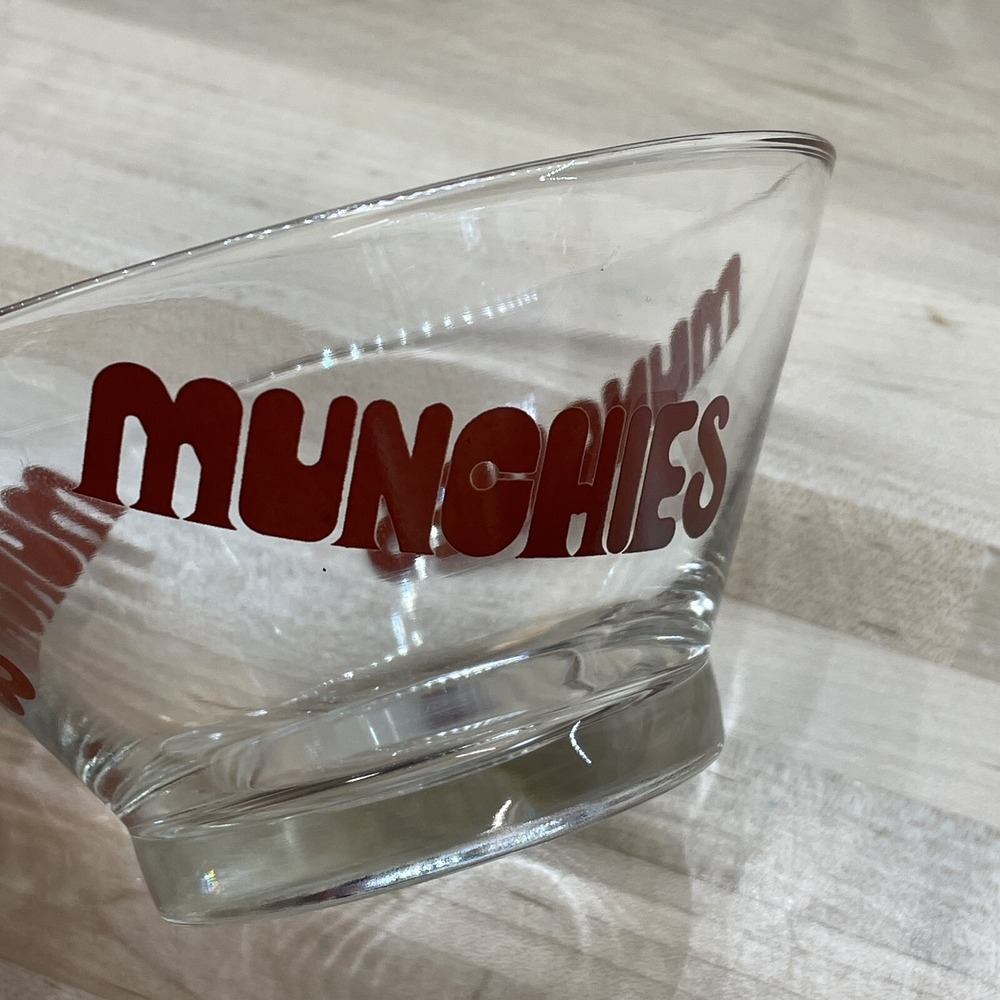 Vintage Munchies Wheaton Glass Snack Bowl Set Red Typography Heavy Set of 7 * - Picture 4 of 16